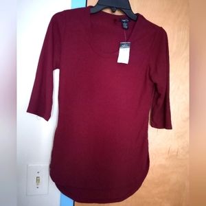 Rue21 M maroon ribbed top